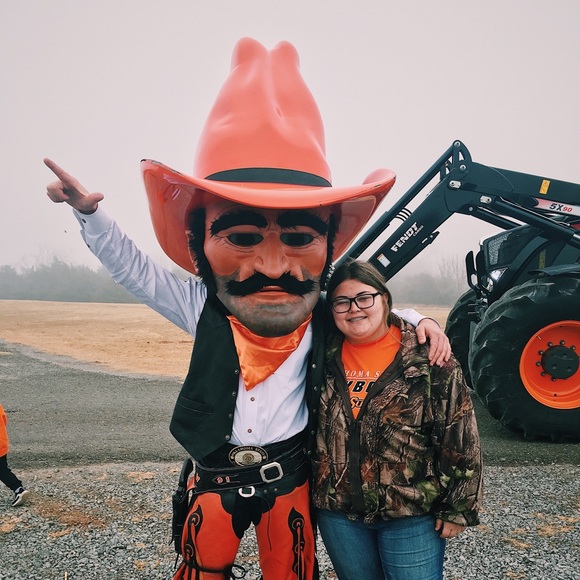 Meet your Posher, Audrey - Picture 1 of 1